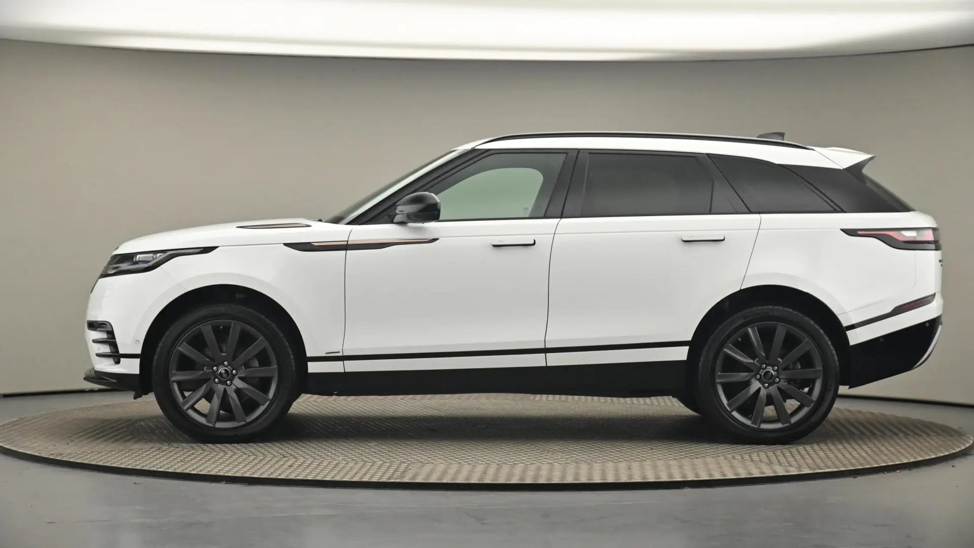 Land Rover Range Rover Velar Range Rover Velar 2.0 P250 AWD R-Dynamic SE 5