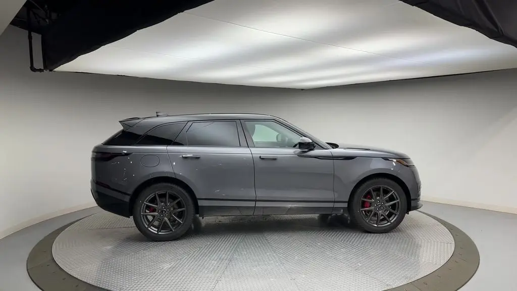Land Rover Range Rover Velar Range Rover Velar 2.0 P250 Dynamic SE 4