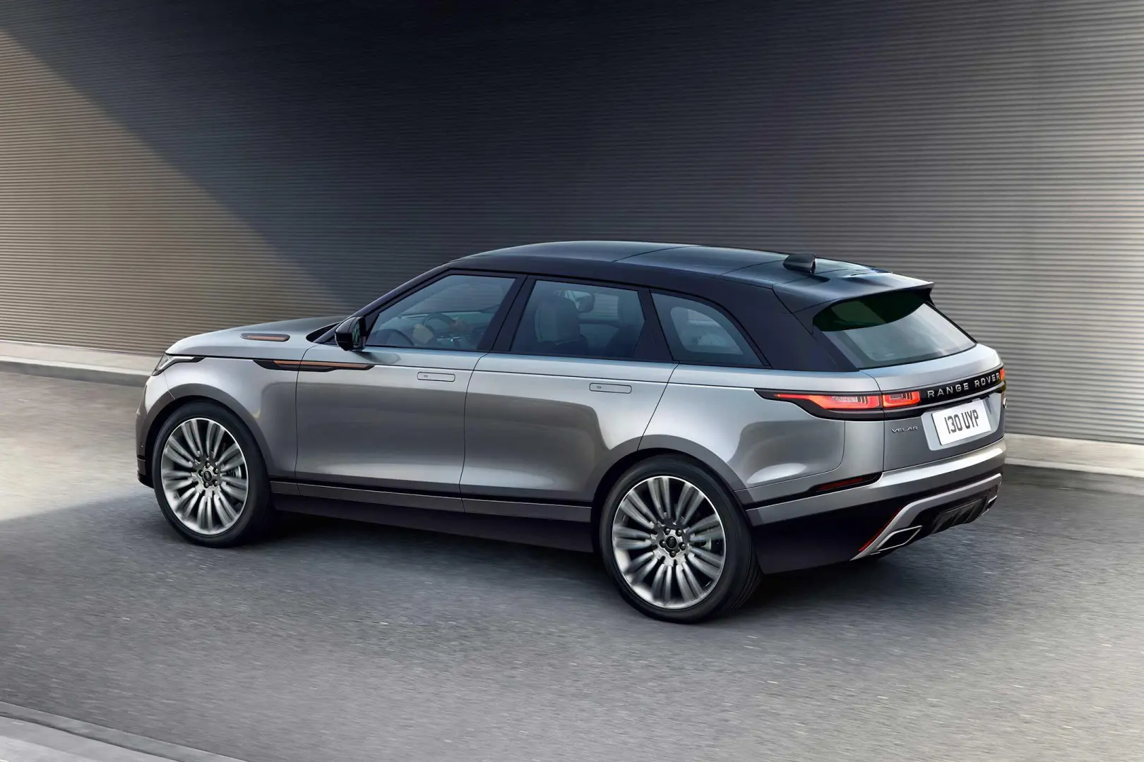 Land Rover Range Rover Velar Range Rover Velar 2.0 P250 Dynamic SE 2