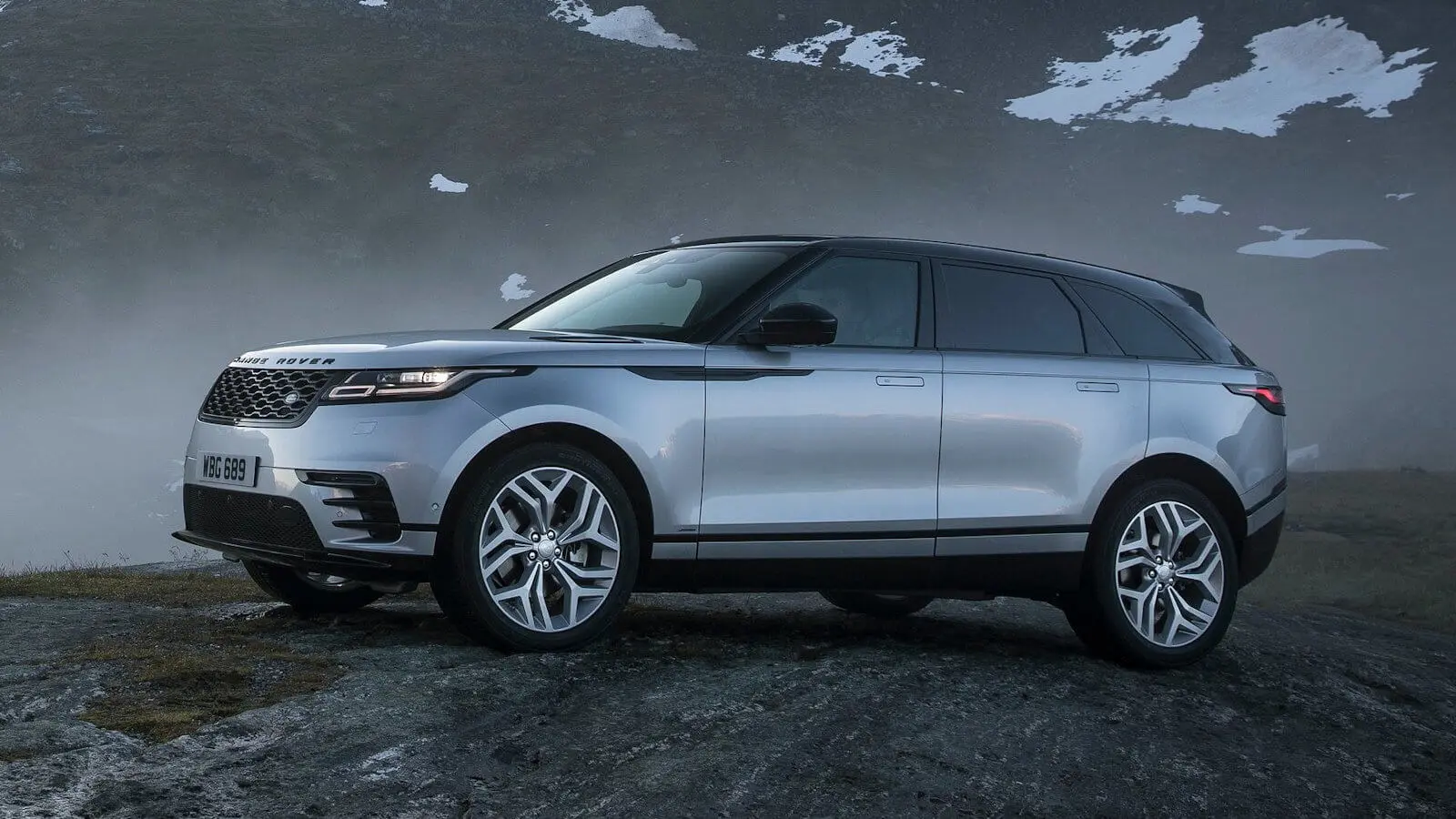 Land Rover Range Rover Velar Range Rover Velar 2.0 P300 AWD R-Dynamic HSE 4