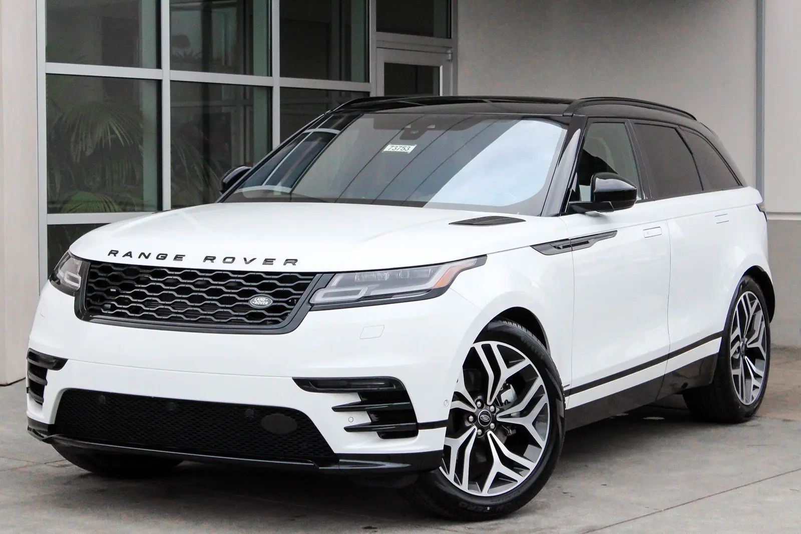Land Rover Range Rover Velar Range Rover Velar 2.0 P300 AWD R-Dynamic HSE 5