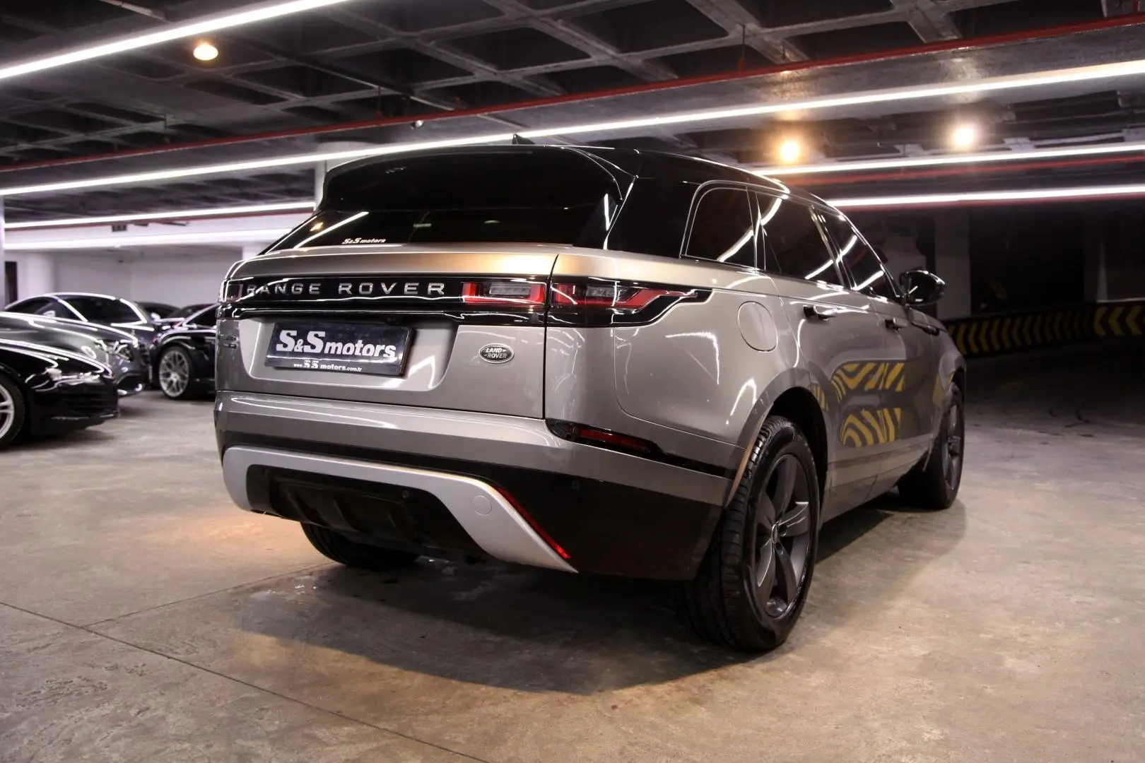 Land Rover Range Rover Velar Range Rover Velar 2.0 TD4 D180 AWD 6