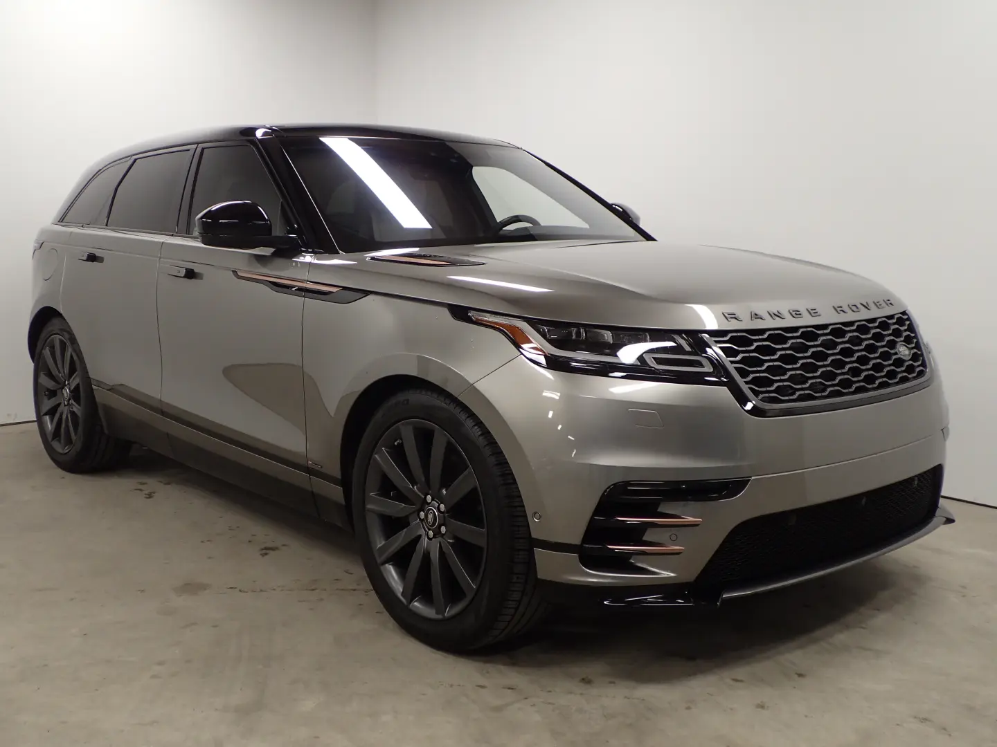 Land Rover Range Rover Velar Range Rover Velar 2.0 P250 AWD SE 0