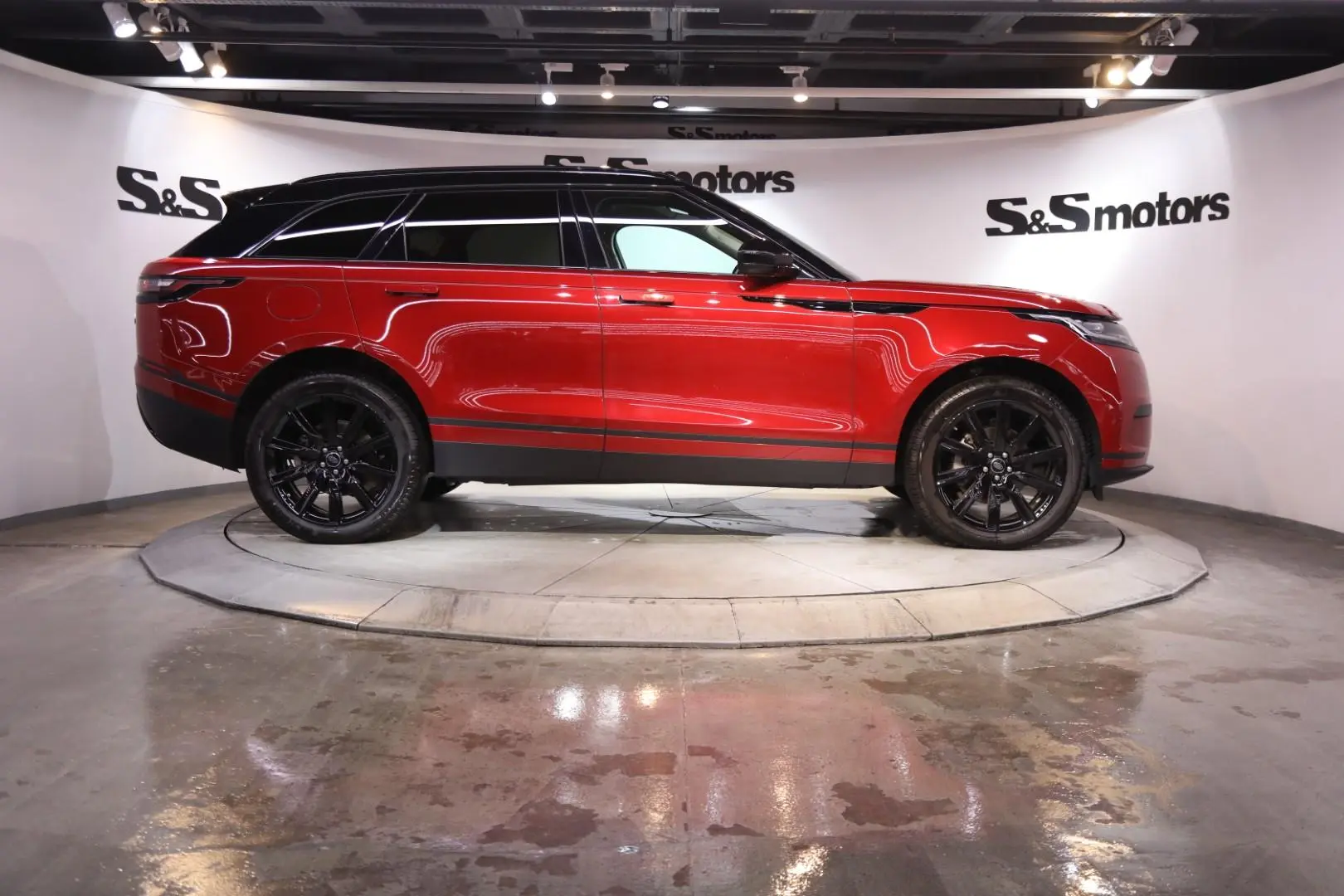 Land Rover Range Rover Velar Range Rover Velar 2.0 TD4 D180 AWD 2