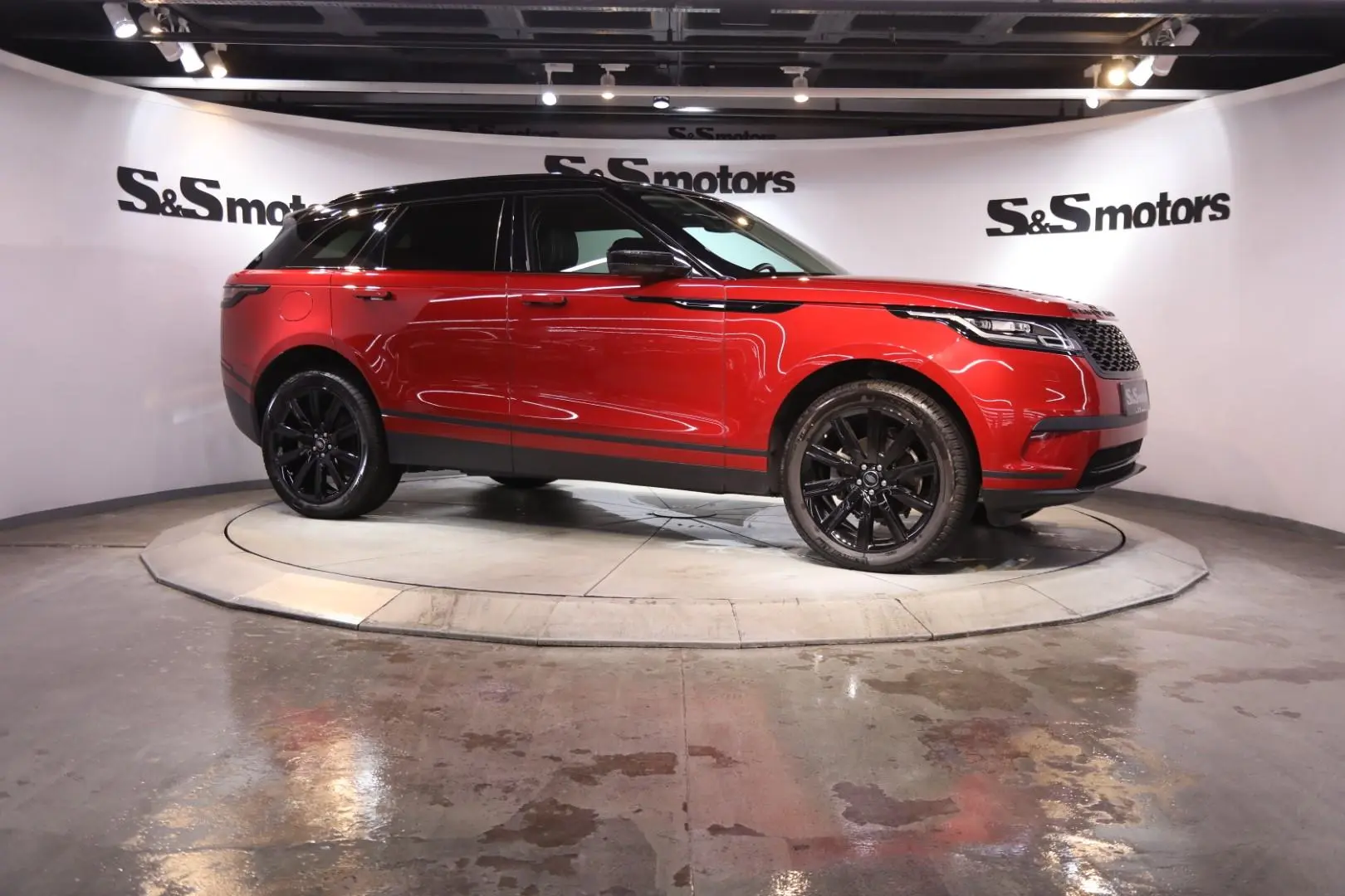 Land Rover Range Rover Velar Range Rover Velar 2.0 TD4 D180 AWD S 7