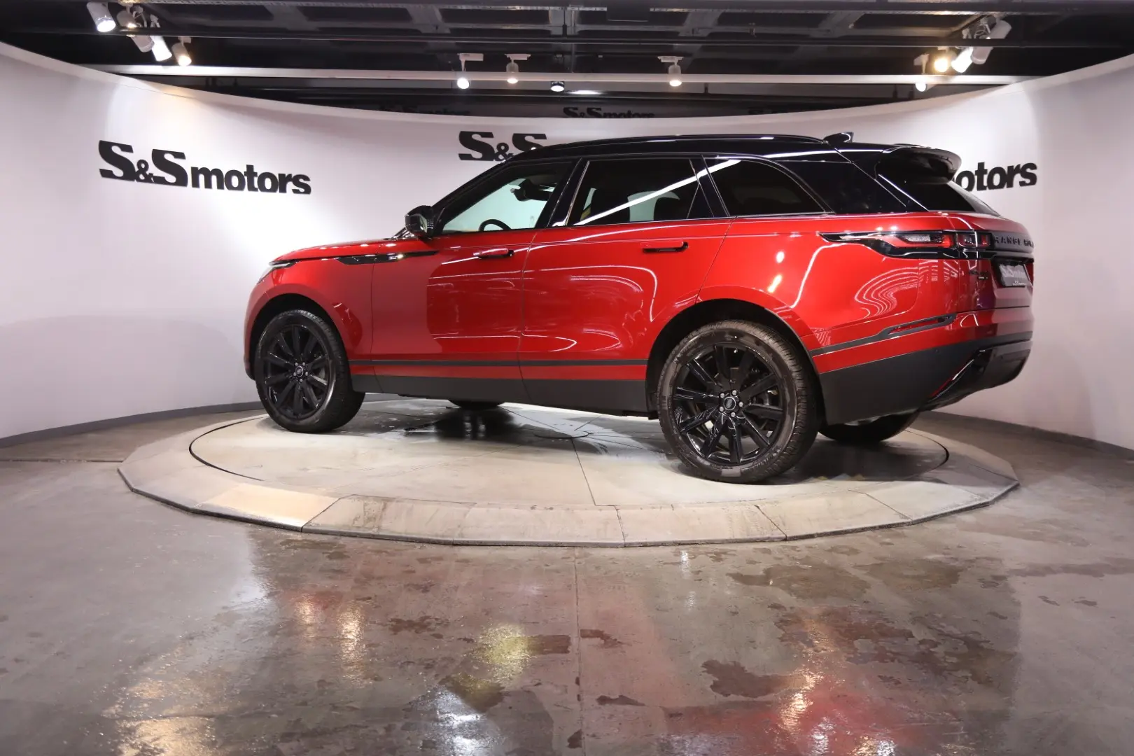 Land Rover Range Rover Velar Range Rover Velar 2.0 TD4 D180 AWD SE 7