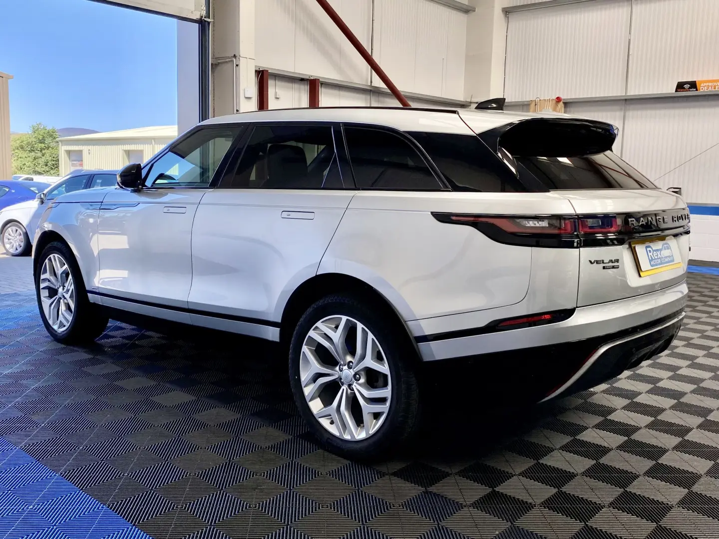 Land Rover Range Rover Velar Range Rover Velar 2.0 TD4 D240 AWD 2