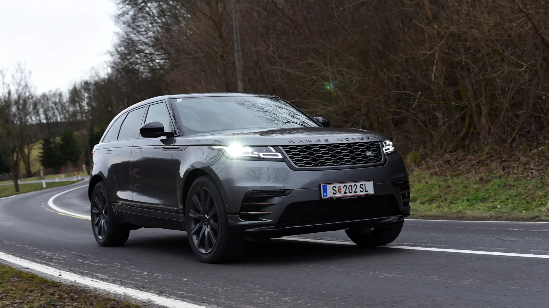 Land Rover Range Rover Velar Range Rover Velar 2.0 TD4 D240 AWD R-Dynamic SE 6
