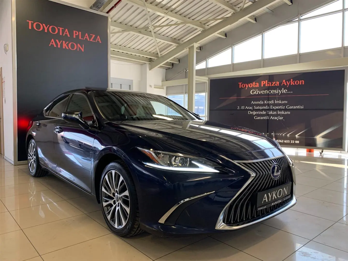 Lexus ES ES 300h Business Plus e-CVT 4