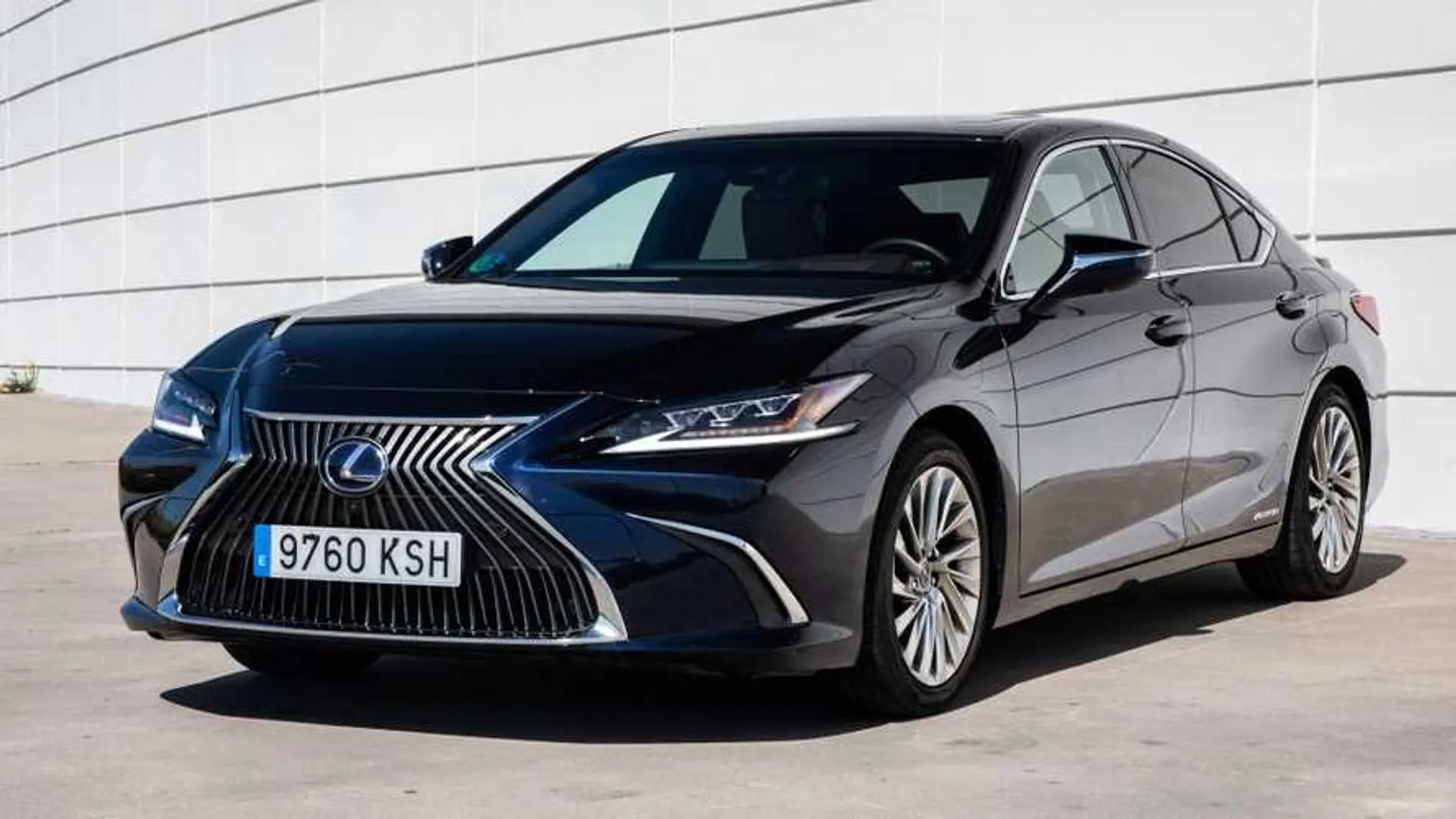 Lexus ES ES 300h Executive e-CVT 1