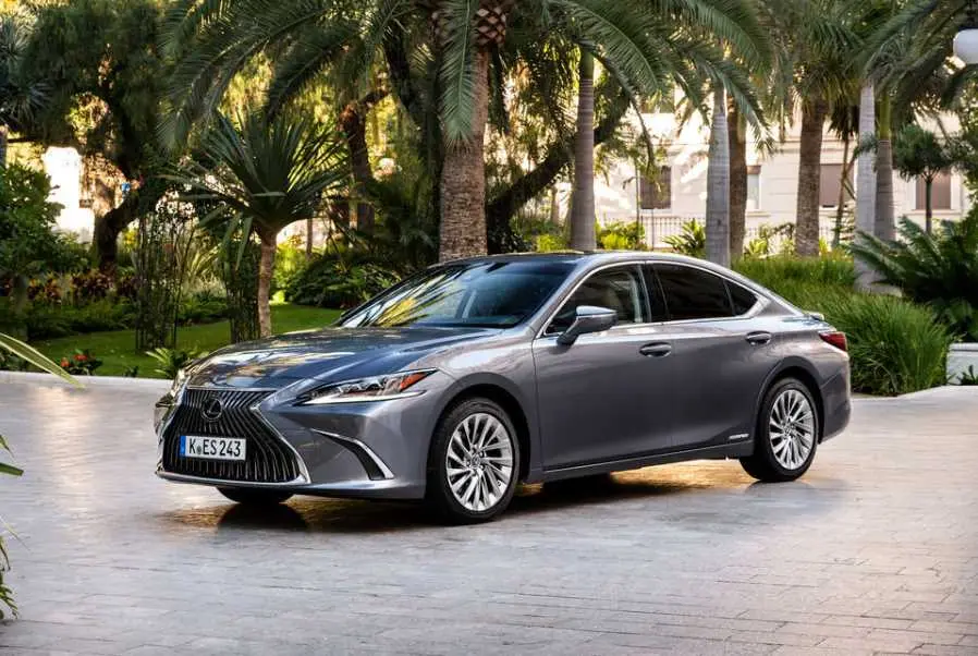 Lexus ES ES 300h Executive e-CVT 0