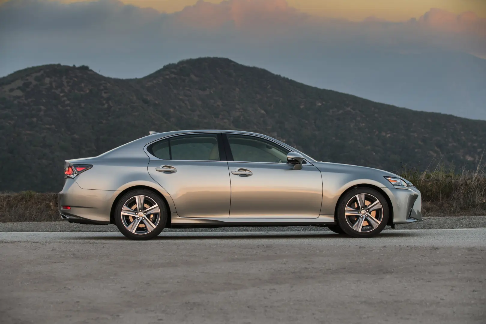 Lexus GS GS 200t Luxury 1