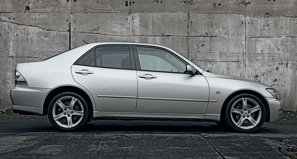 Lexus IS IS 200 2