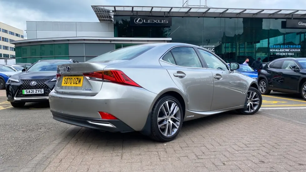 Lexus IS IS 300h Comfort e-CVT 3