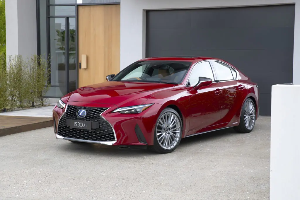 Lexus IS IS 300h Comfort e-CVT 4