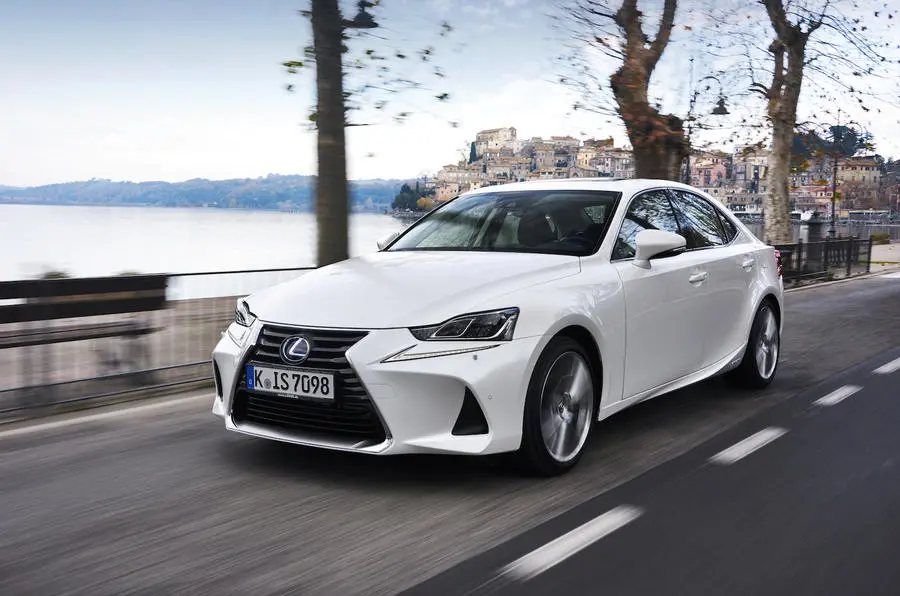 Lexus IS IS 300h Executive e-CVT 2