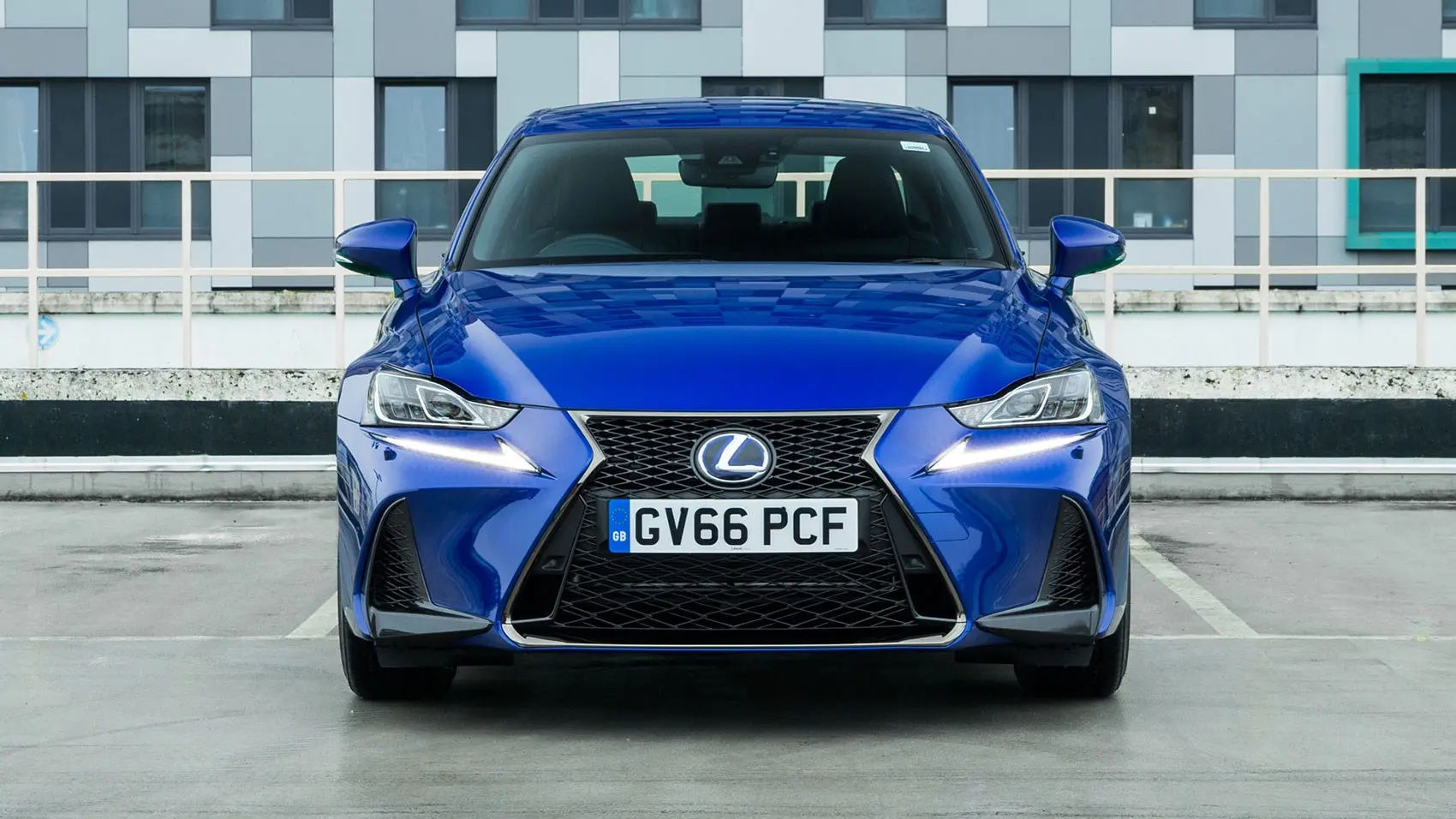 Lexus IS IS 300h Executive e-CVT 5