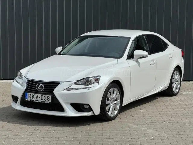 Lexus IS IS 300h Executive Navi CVT 2