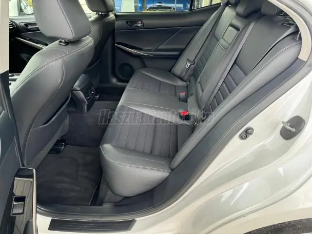 Lexus IS IS 300h Executive Navi CVT 3