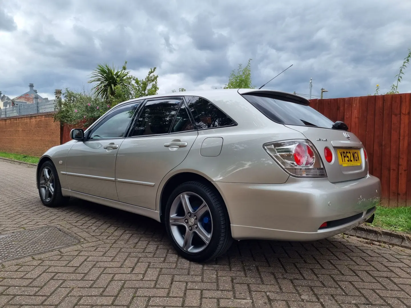 Lexus IS IS Sport Cross 200 7