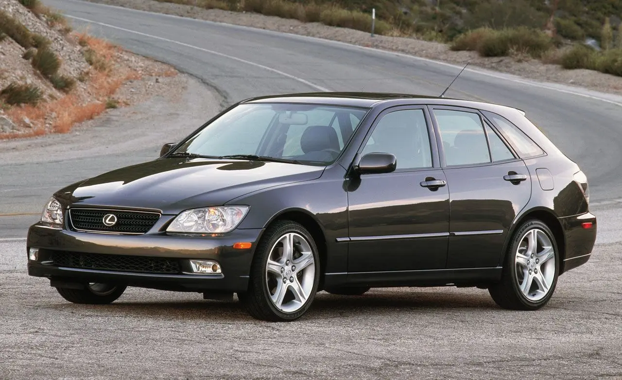 Lexus IS IS Sport Cross 300 0