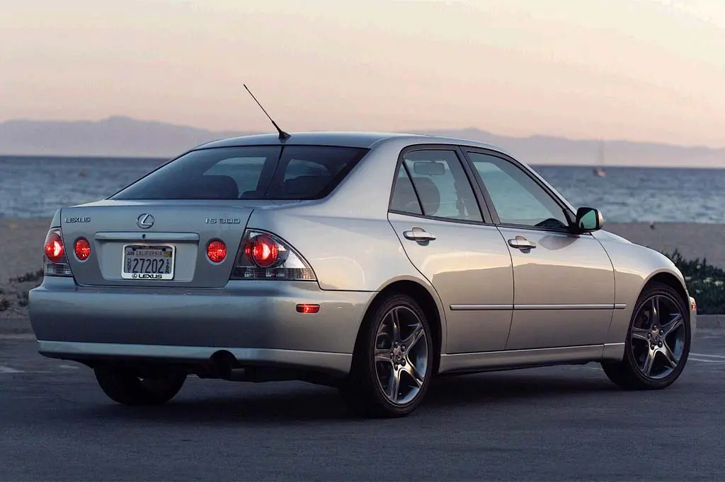 Lexus IS IS Sport Cross 300 4