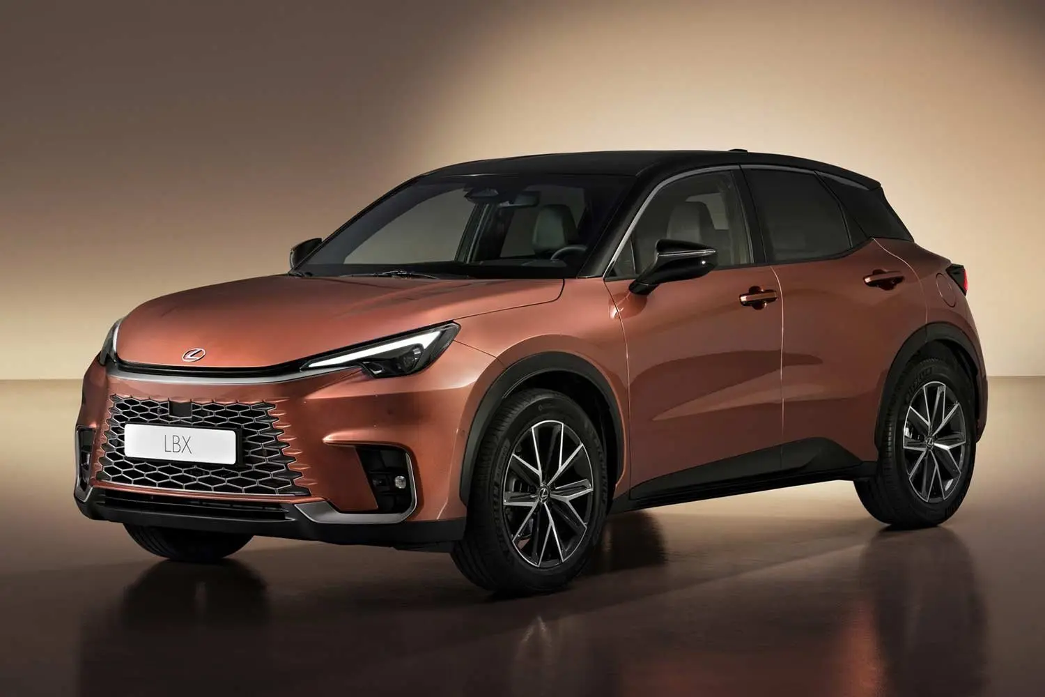 Lexus LBX LBX 1.5 HEV Cool E-CVT 5