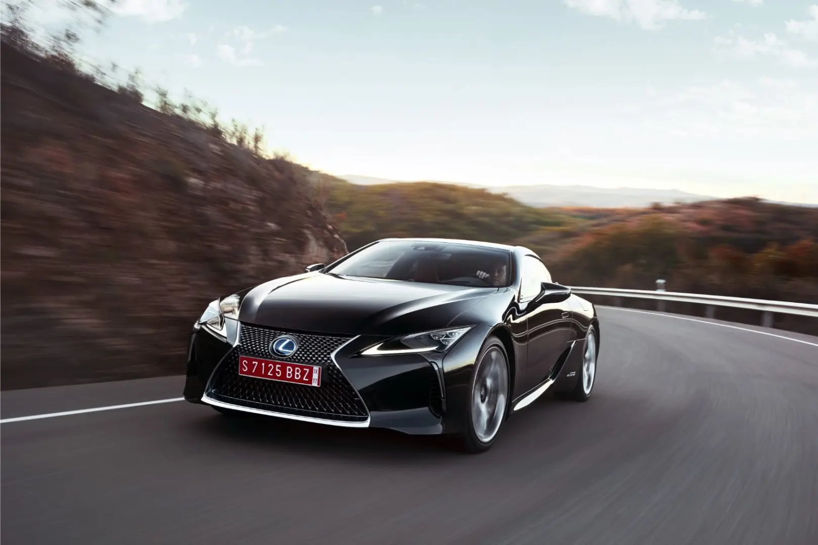 Lexus LC LC 500h Sport 6