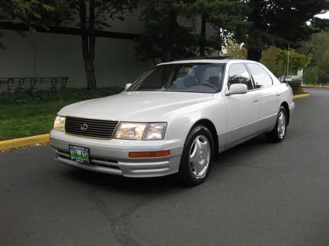 Lexus LS LS 400 0