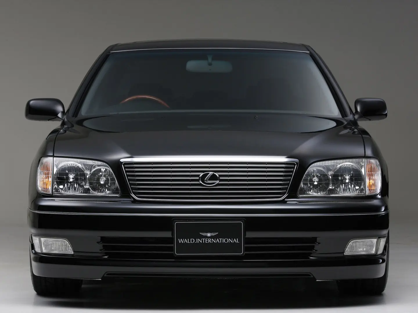 Lexus LS LS 400 2