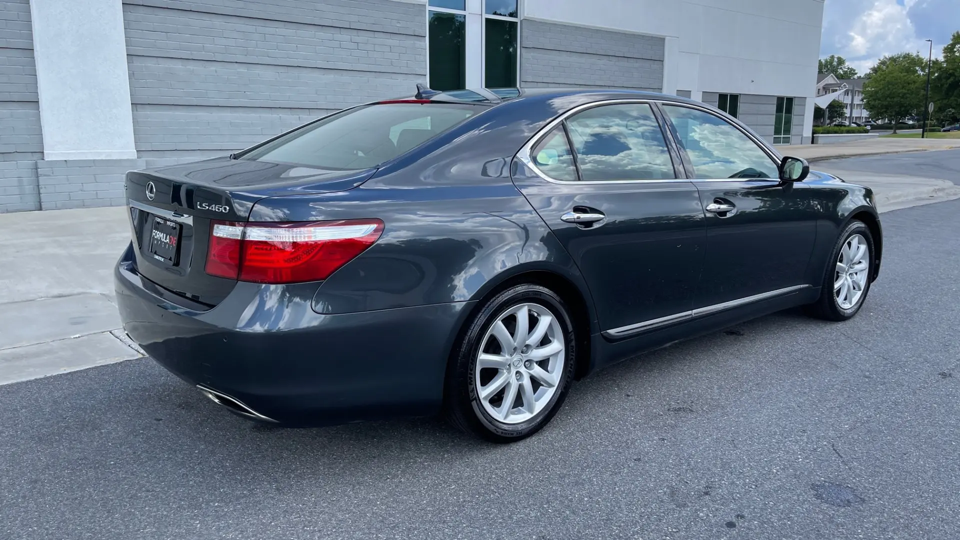 Lexus LS LS 460 Mark Levinson 2 4