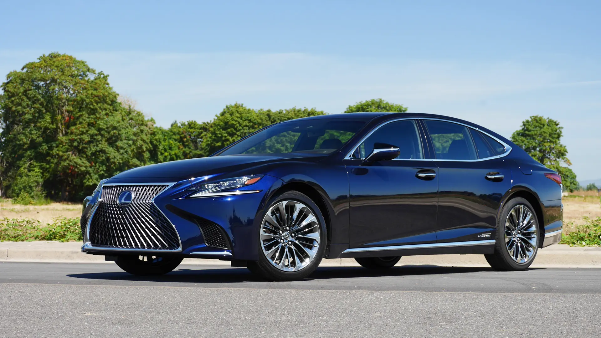 Lexus LS LS 500h Exclusive AWD Hybrid 2