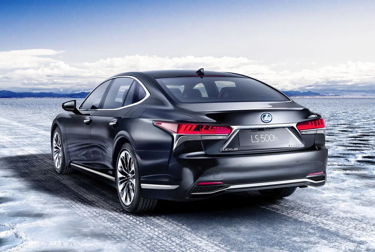 Lexus LS LS 500h Exclusive AWD Hybrid 2