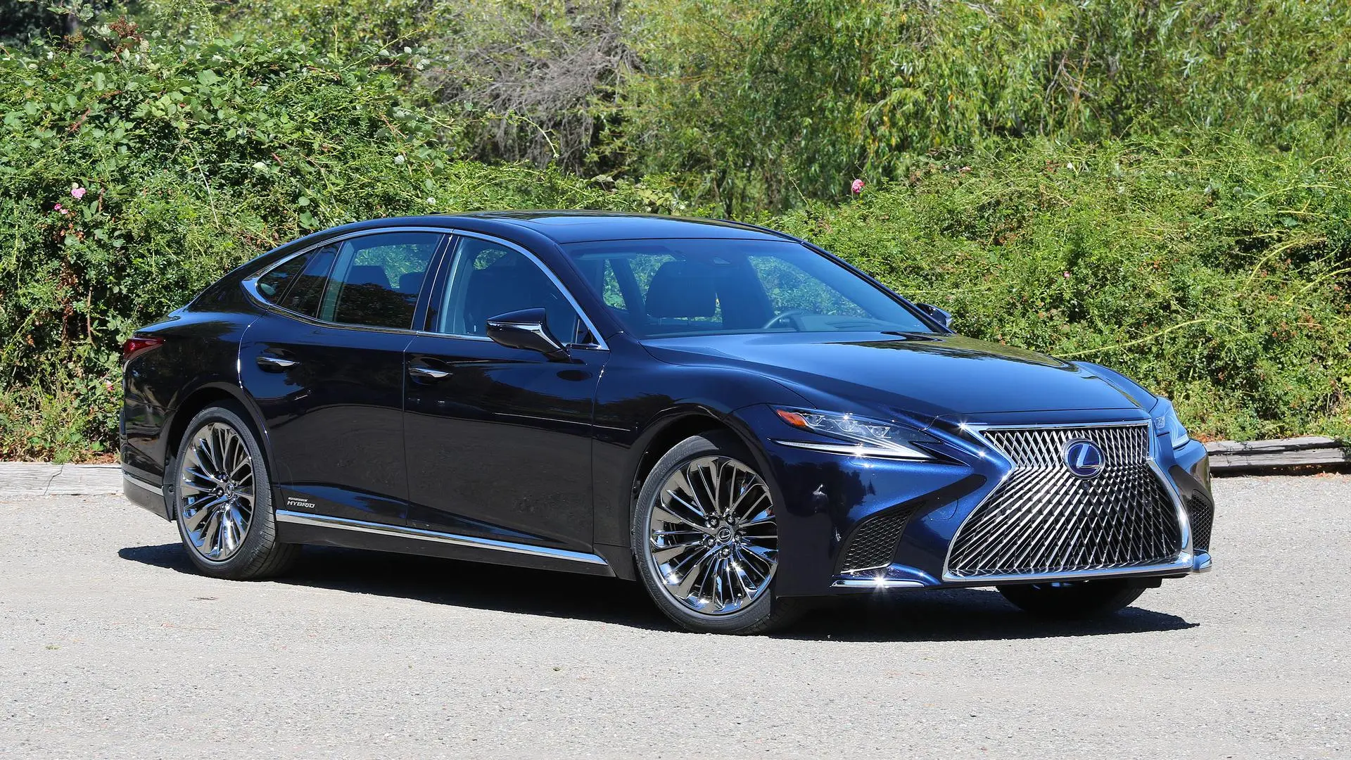 Lexus LS LS 500h Executive Multi Stage Hybrid AWD 1
