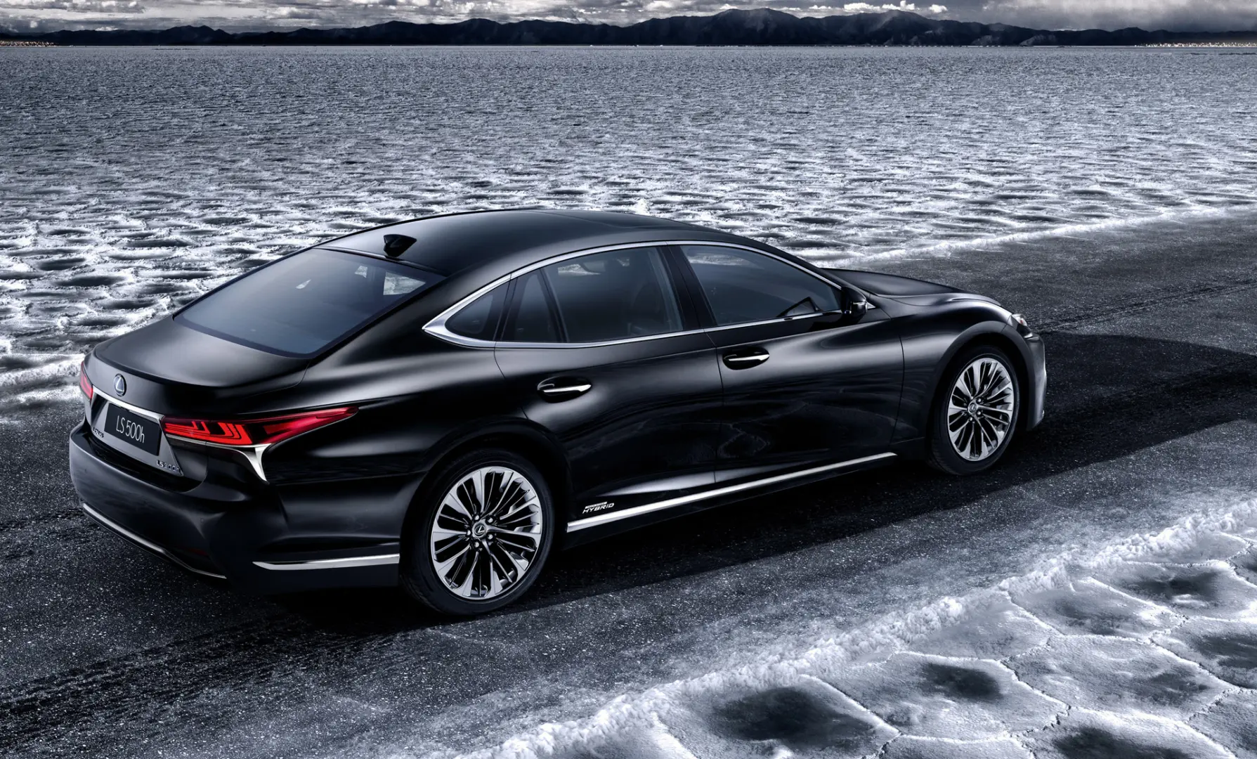 Lexus LS LS 500h Executive Multi Stage Hybrid AWD 2