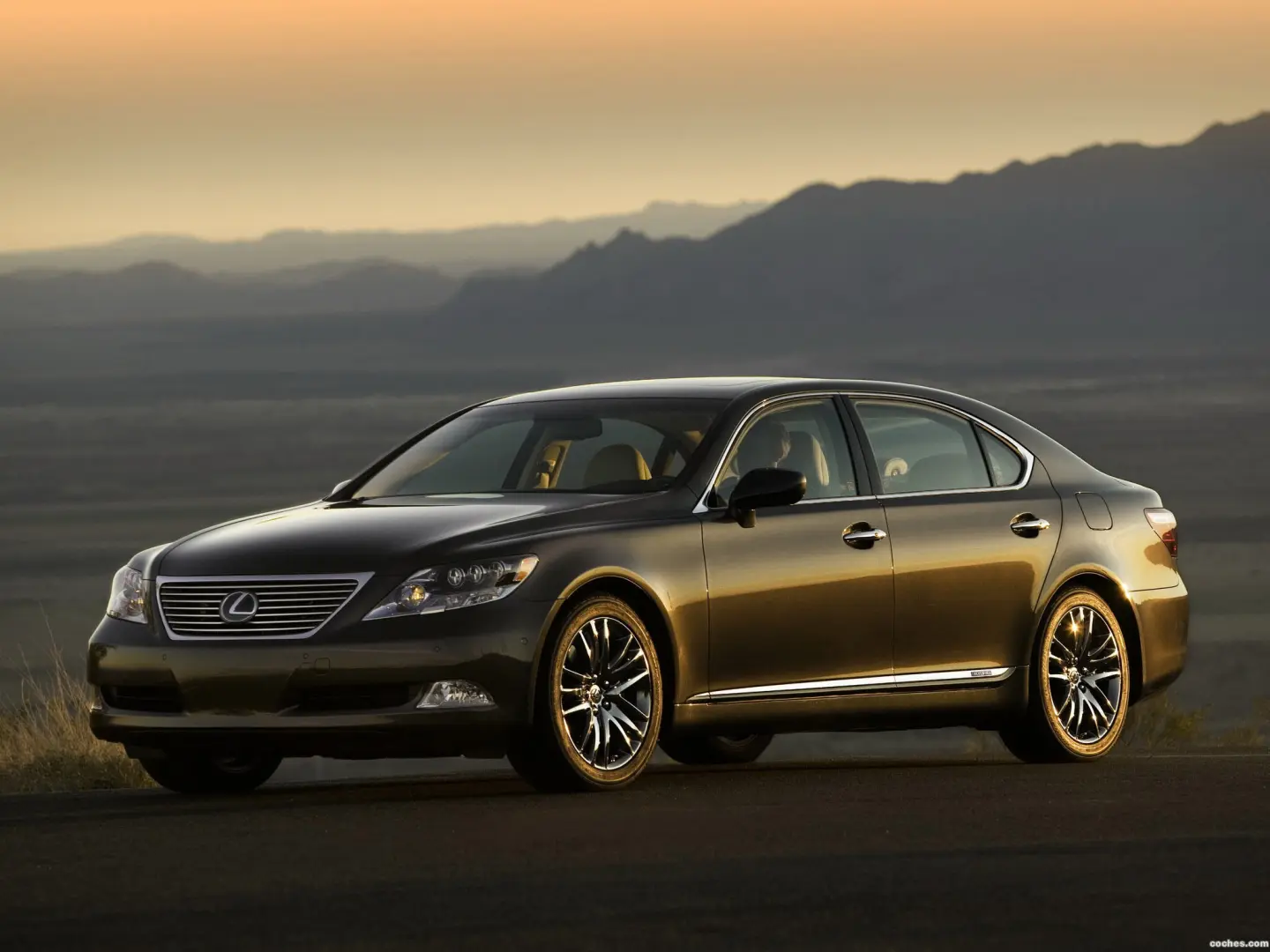 Lexus LS LS 600h President2 7