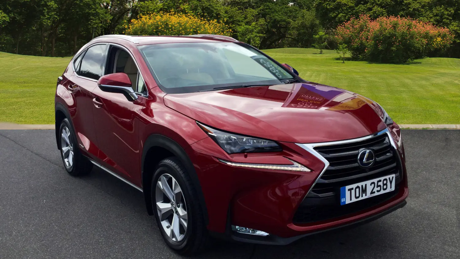 Lexus NX NX 300h 4x4 Exclusive e-CVT	 4