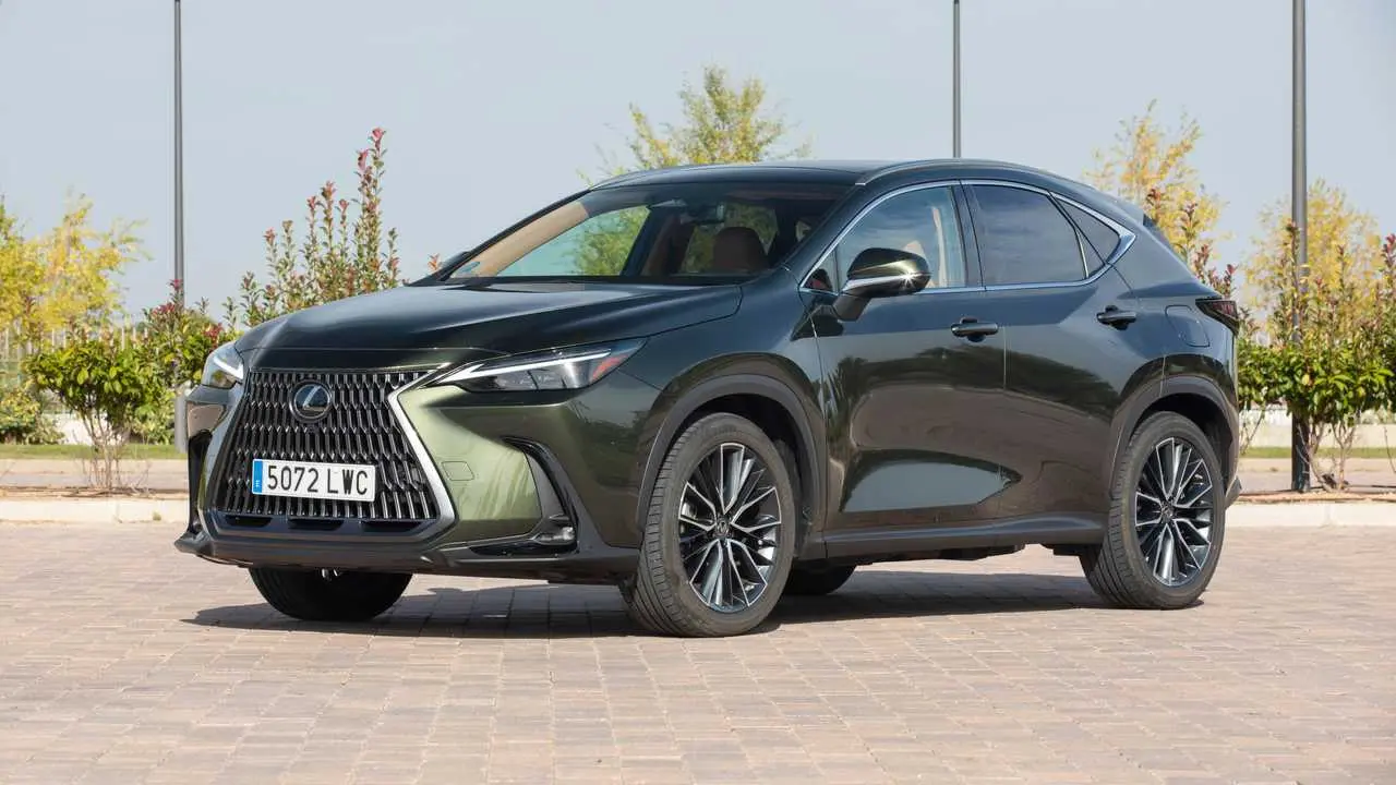 Lexus NX NX 350h Exclusive 4x4 e-CVT 0