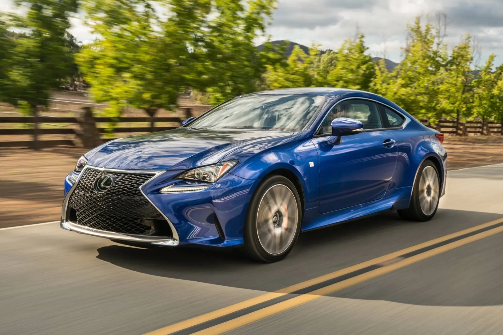 Lexus RC RC 200t Exclusive 0