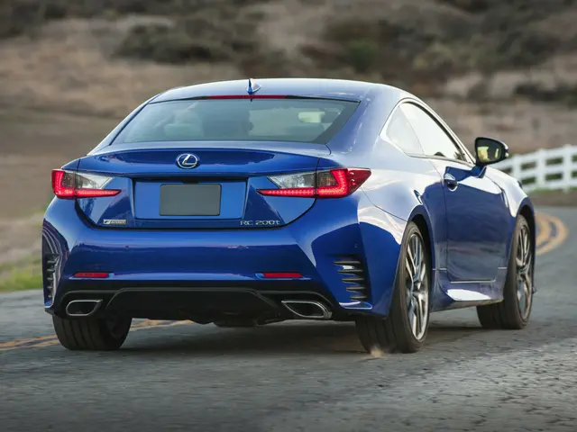 Lexus RC RC 200t Executive 4