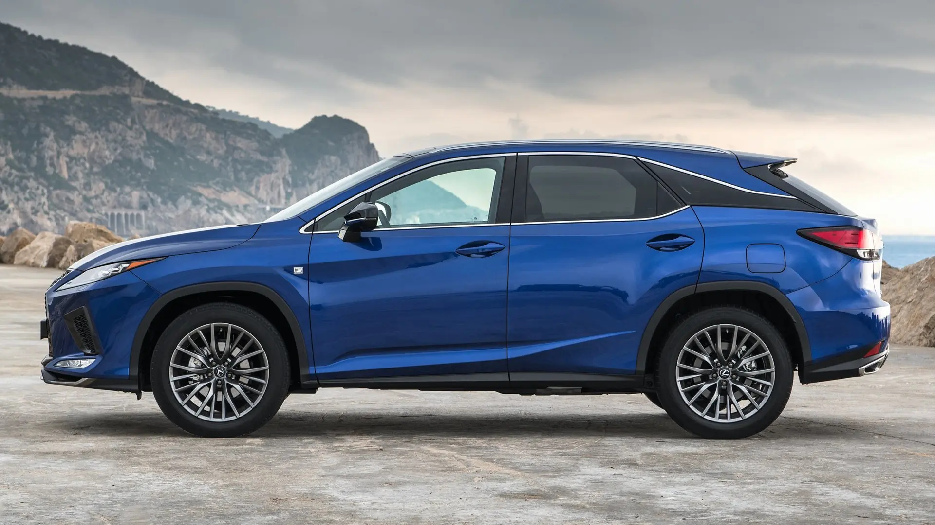 Lexus RX RX 300 4x4 F Sport 6