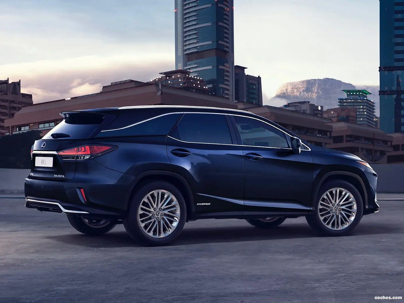 Lexus RX RX 450h Long 4x4 Executive e-CVT 3