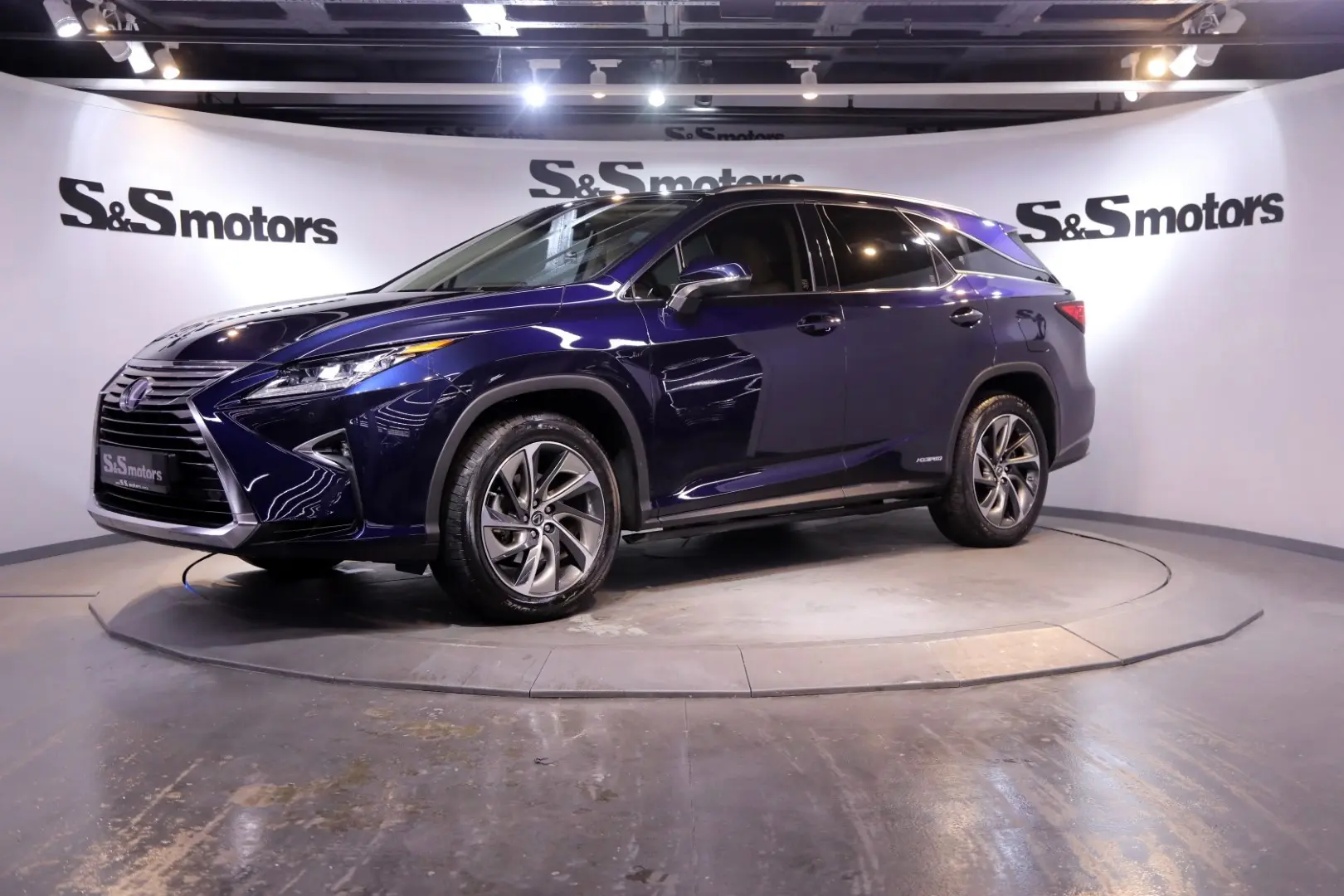 Lexus RX RX 450h Long 4x4 Exclusive e-CVT 4