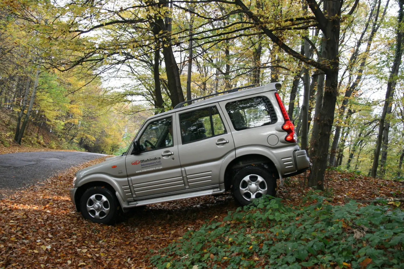 Mahindra Goa Goa 2.5 CRDe 4x2 LSD 4