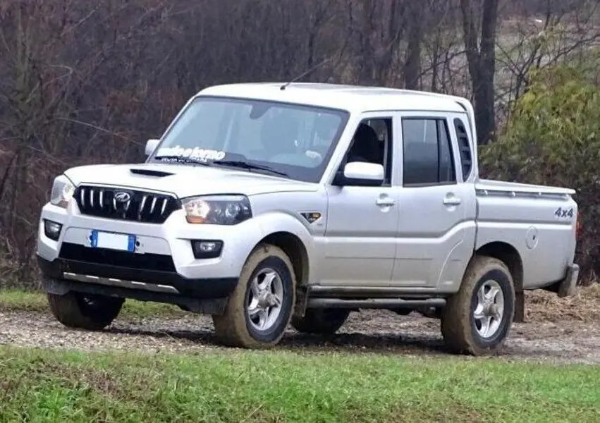 Mahindra Goa Goa 2.5 CRDe 4x2 LSD AJ 2