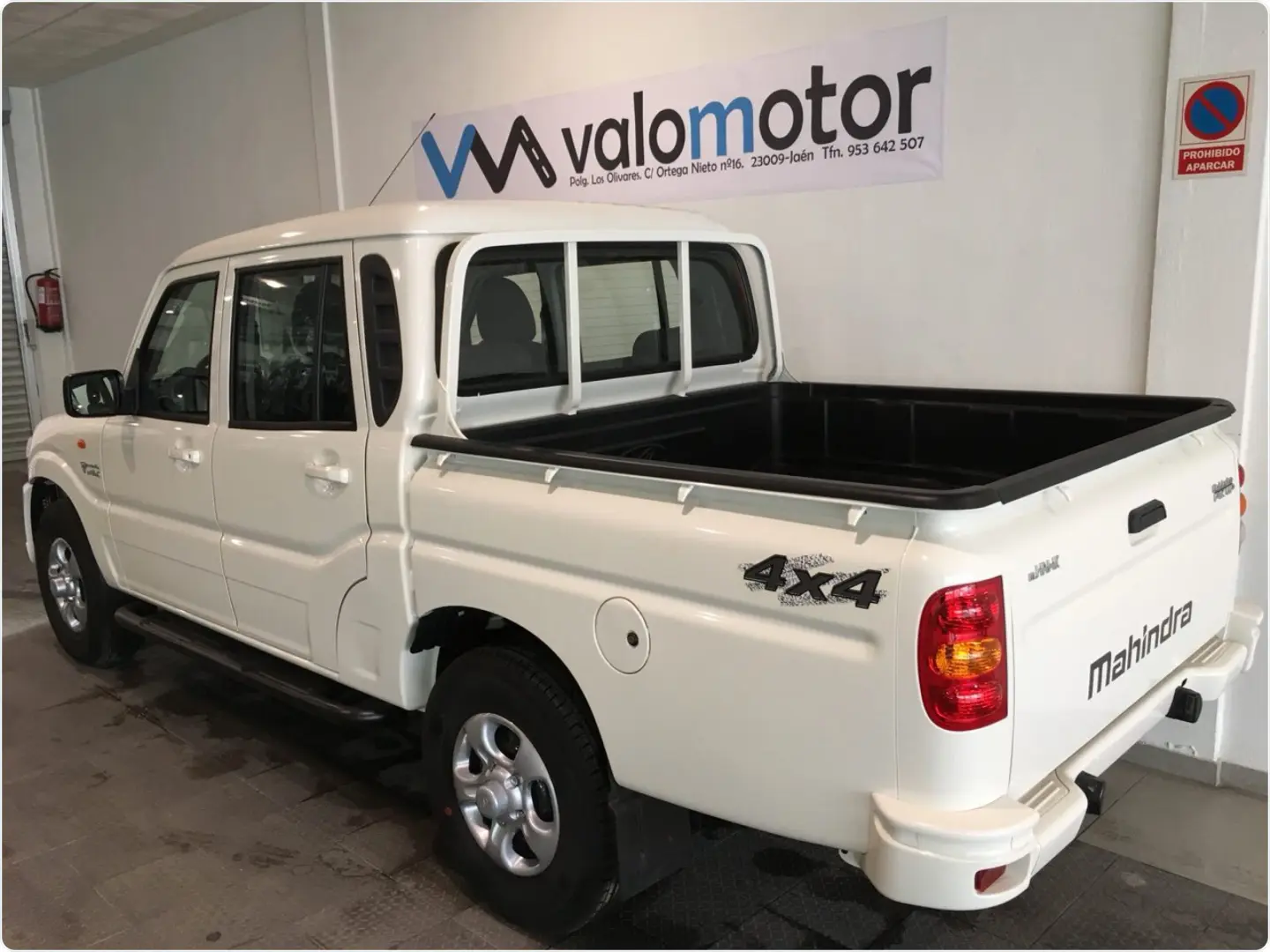 Mahindra  Pick-Up 2.5 D 4x2 2