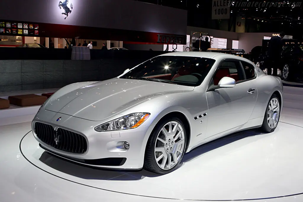 Maserati GranTurismo GranTurismo 4.2 6