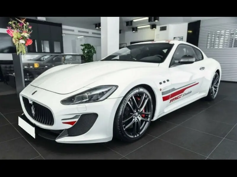 Maserati GranTurismo GranTurismo 4.7 5