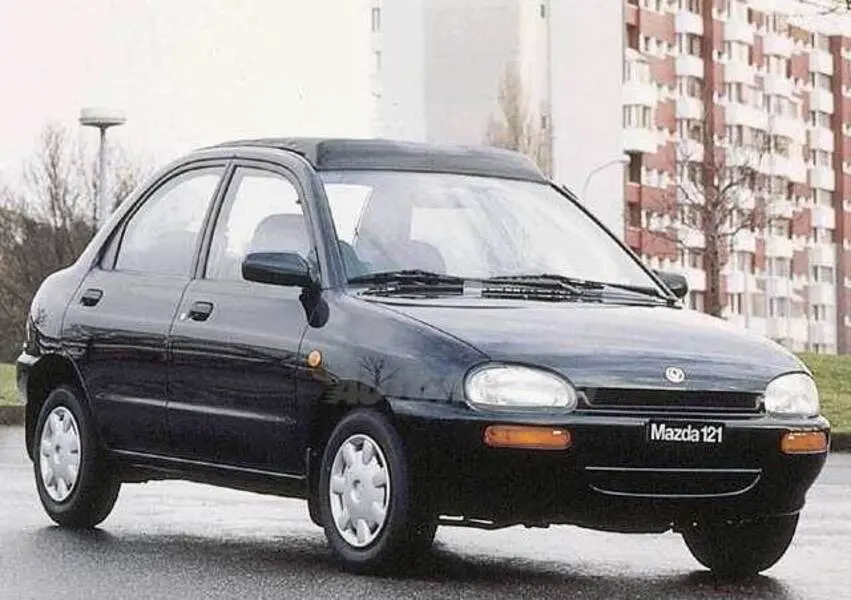 Mazda 121 121 1.3 16V S 2