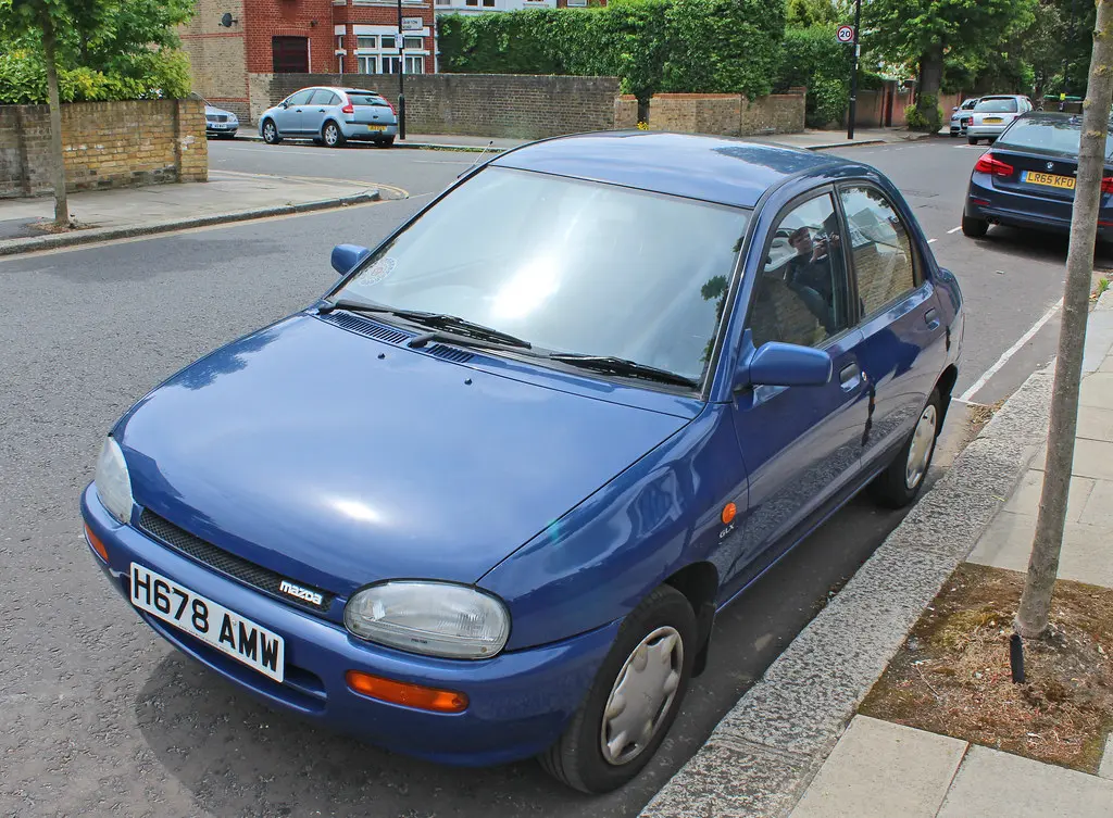 Mazda 121 121 1.3 2